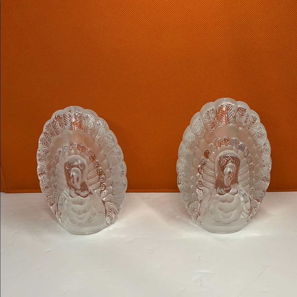 Ethereal White Glass Art with Intricate Patterns
